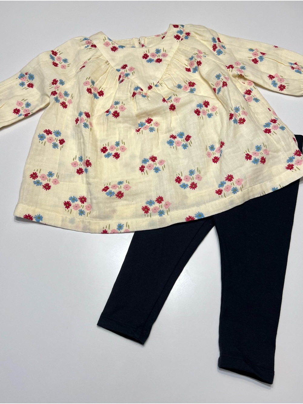 Hanna Andersson Cream Floral Long-Sleeve Top & Black Leggings Set